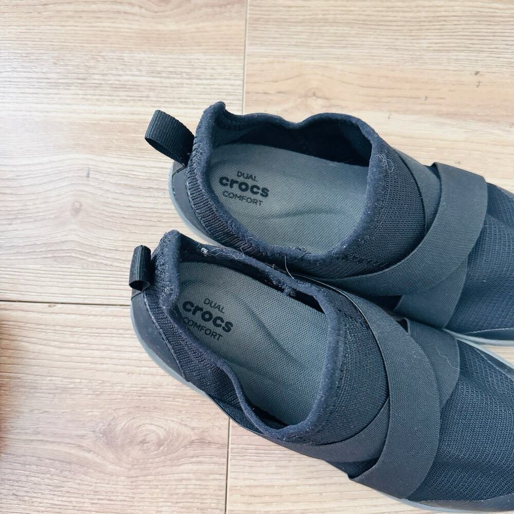 Crocs Swiftwater Cross-Strap Static shoes in black Womens Size 8 - Picture 9 of 11